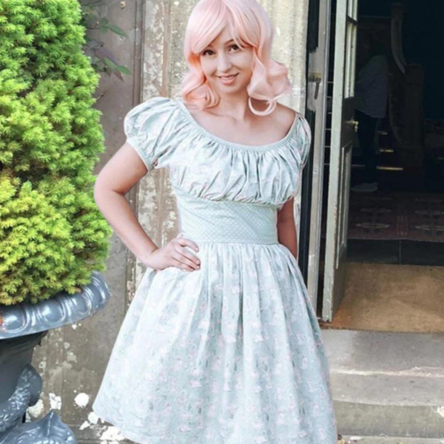 Woman wearing Marilyn Monroe Dress